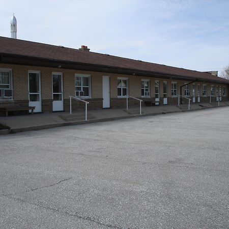 The Gables Inn Sarnia Zewnętrze zdjęcie