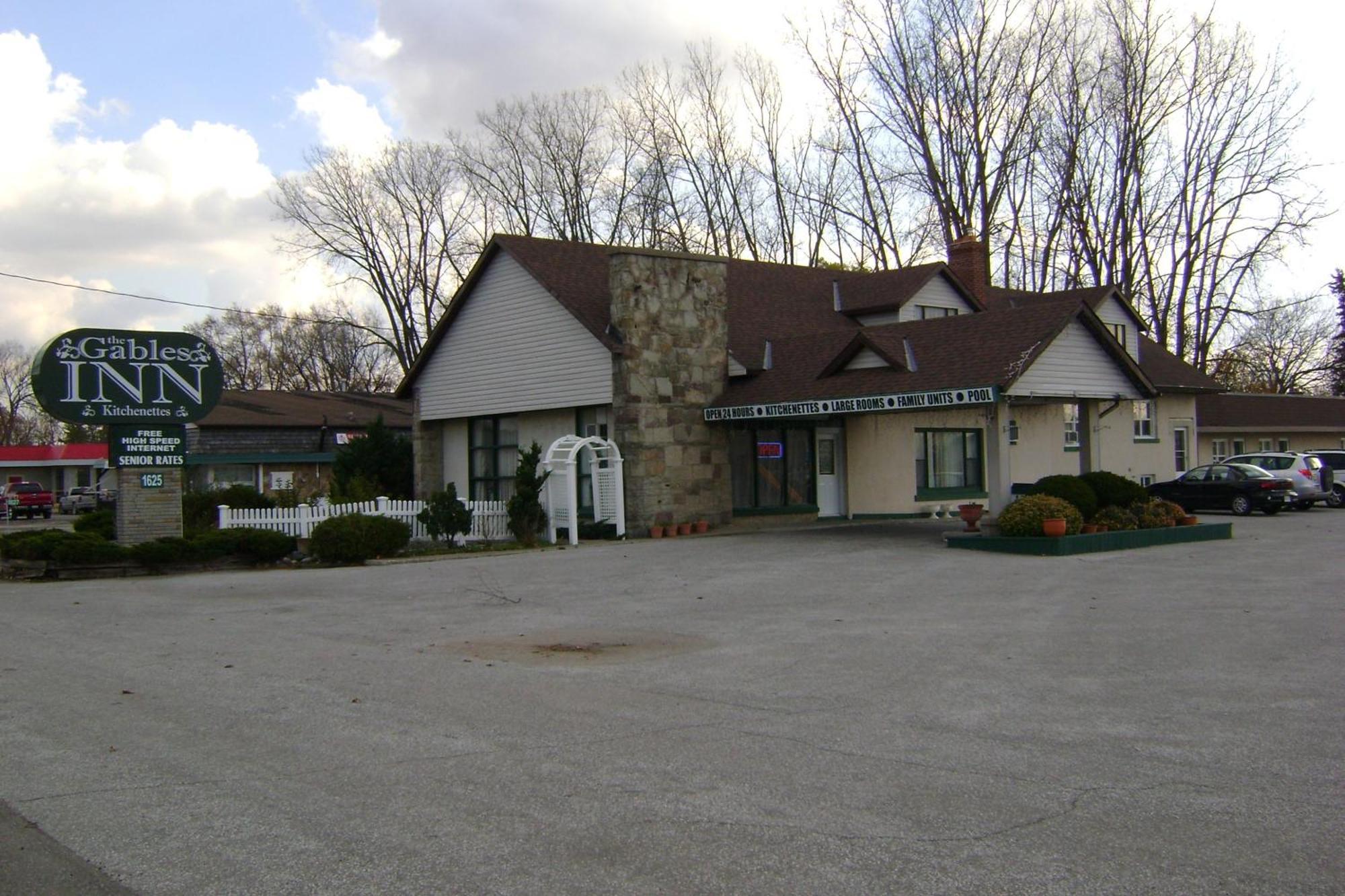 The Gables Inn Sarnia Zewnętrze zdjęcie