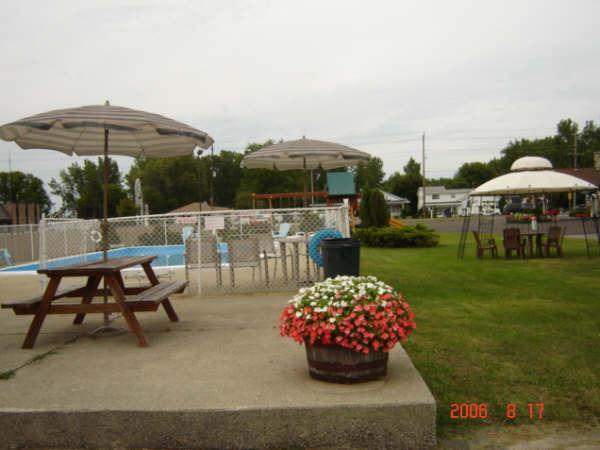 The Gables Inn Sarnia Zewnętrze zdjęcie